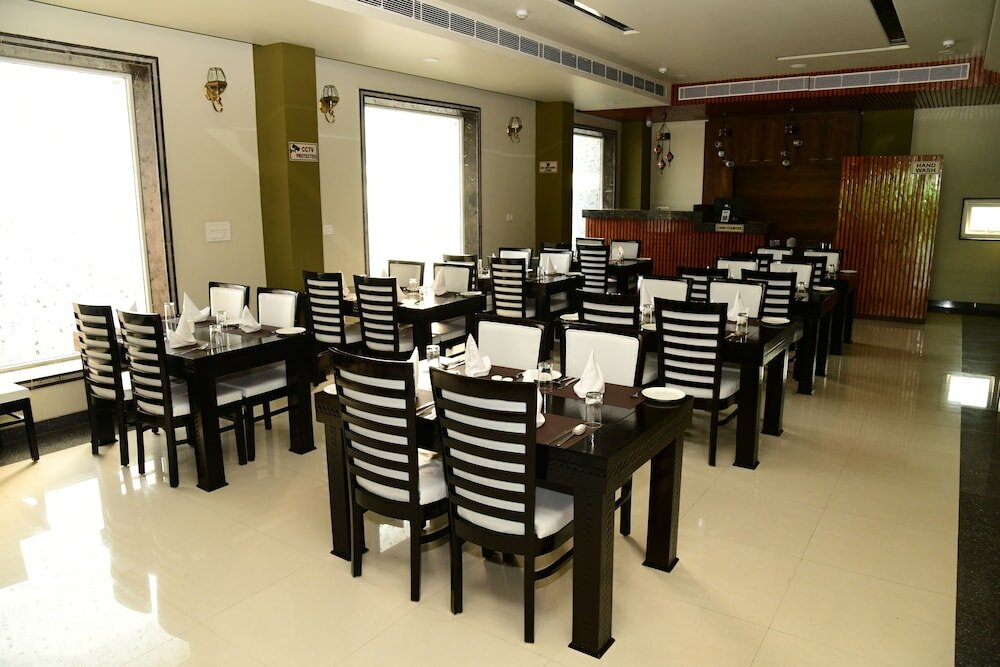 Фото Sanskar Hotel