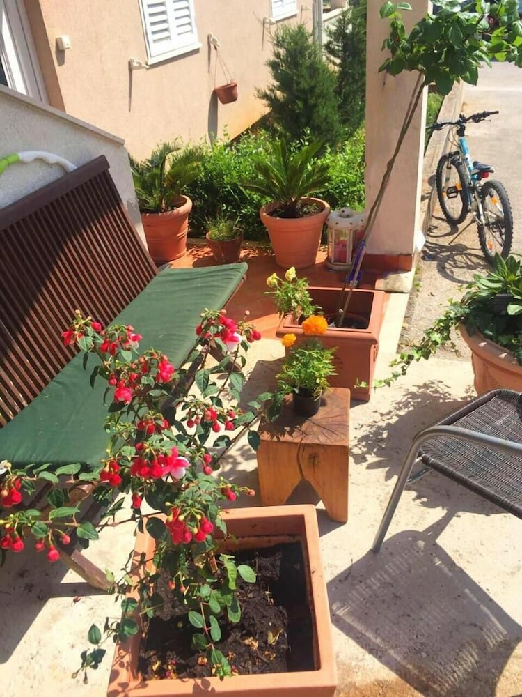 Фото Maja apartment-Sunset view Cavtat 1 i 2