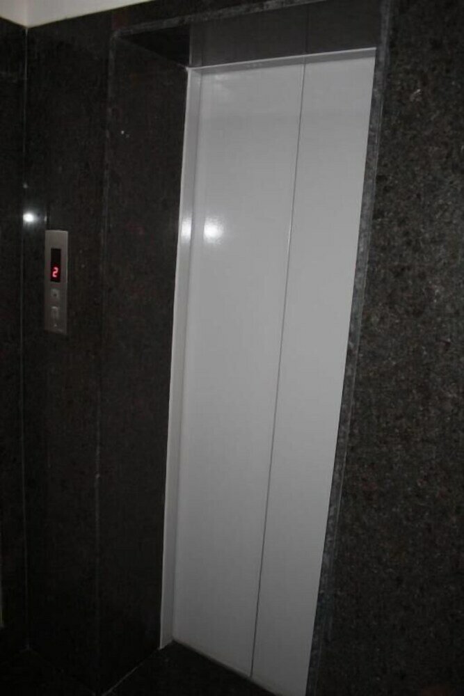 Фото Zions Hotel