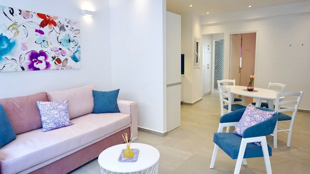 Фото Fairytale Cozy Apt in Athens