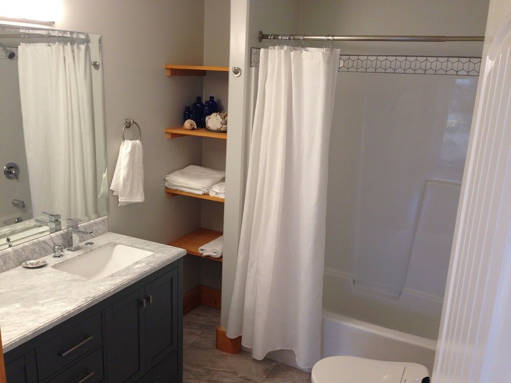 Фото Shelter Bay Resort