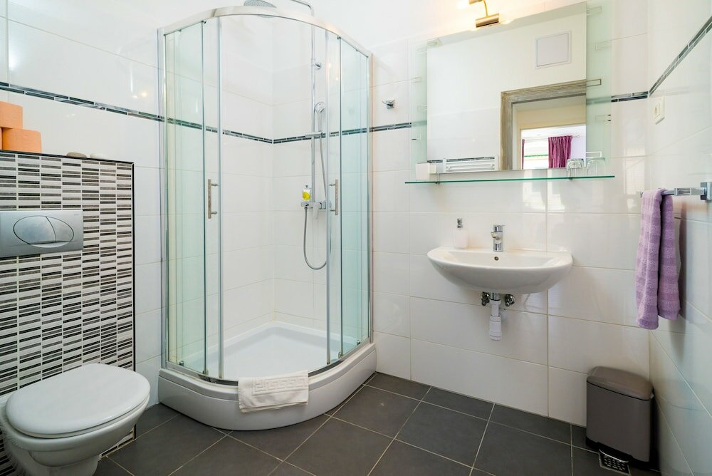 Фото L U X E Split Luxury Rooms