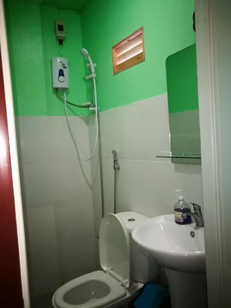 Фото 8th Street Hostel