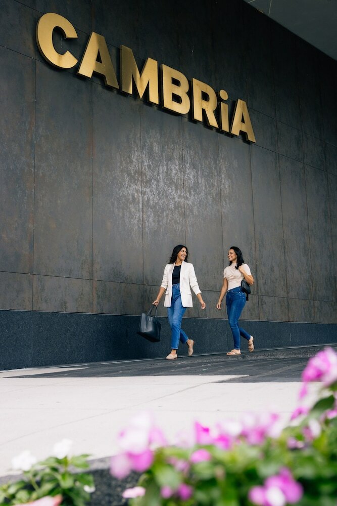 Фото Cambria Hotel Boston, Downtown - South Boston