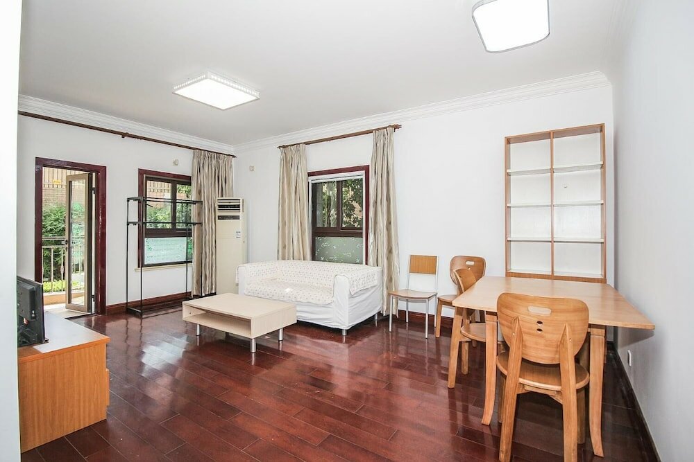 Фото Ellies Apartment Biyun Branch