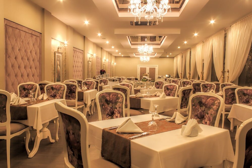 Фото Vuni Palace Hotel