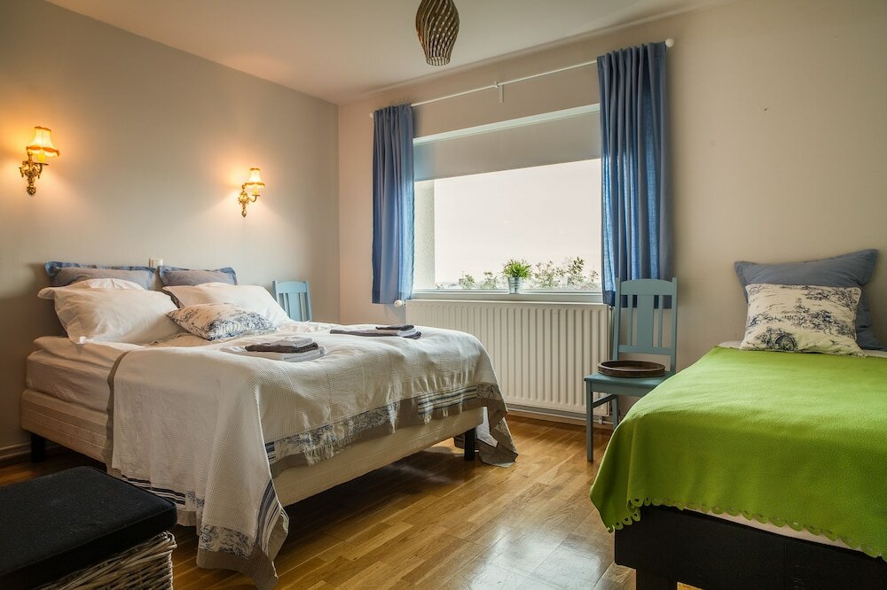 Фото Höfðagata Guesthouse