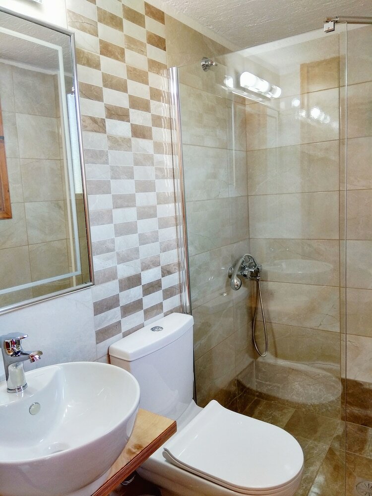 Фото Emilia Apartments