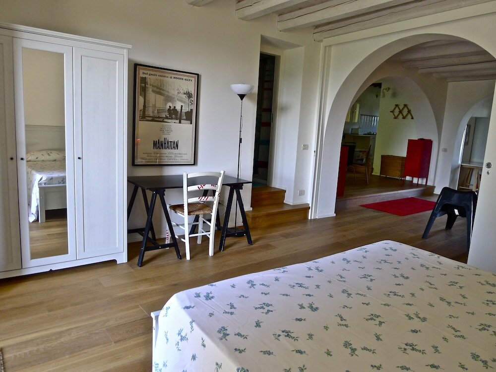 Фото Alle Case Sparse