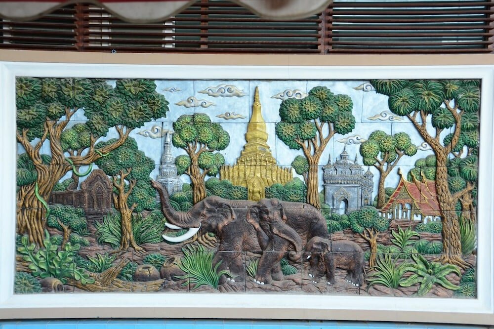 Фото Anoulackkhenlao Hotel