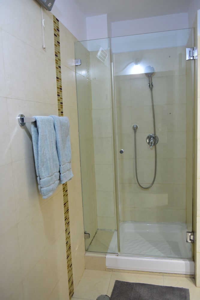 Фото Stunning House in Jerusalem City Center