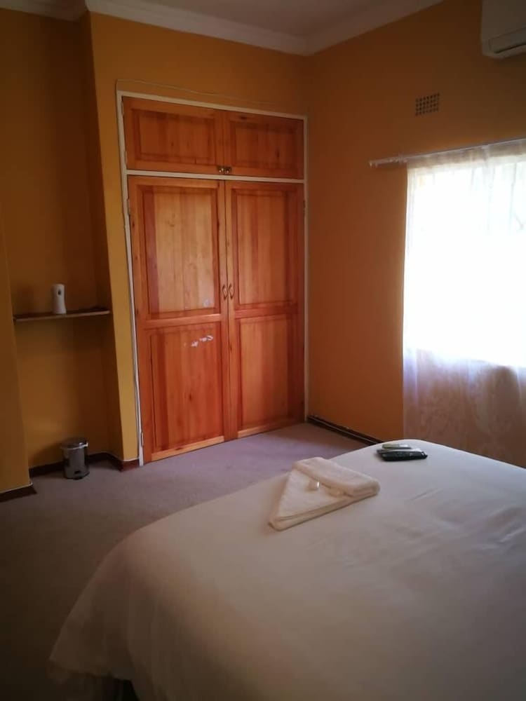 Фото Rhino Rest Camp