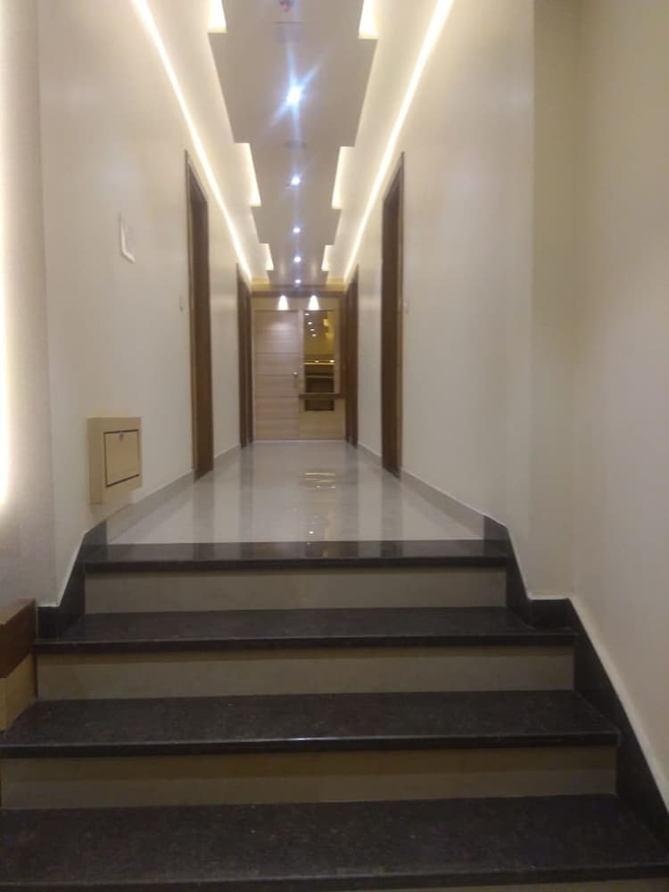 Фото 182360715192