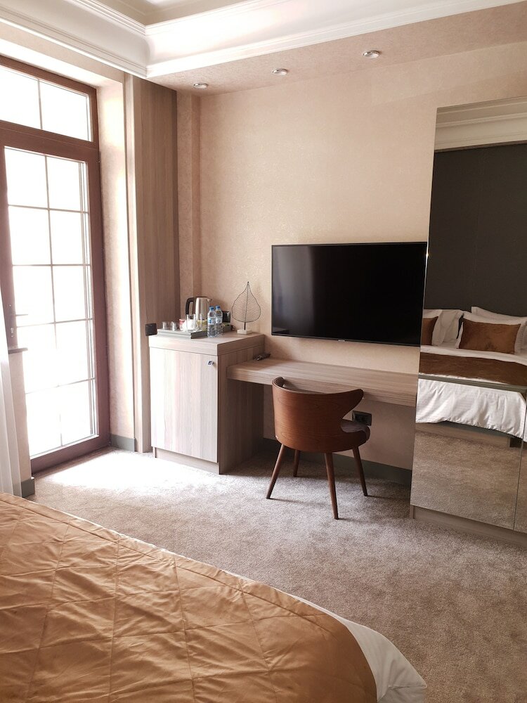 Фото Home Boutique Hotel