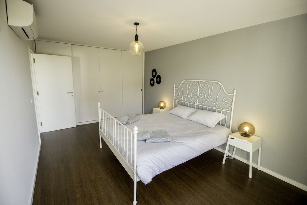 Фото Guest H4u Bonjardim Pop Art City Center