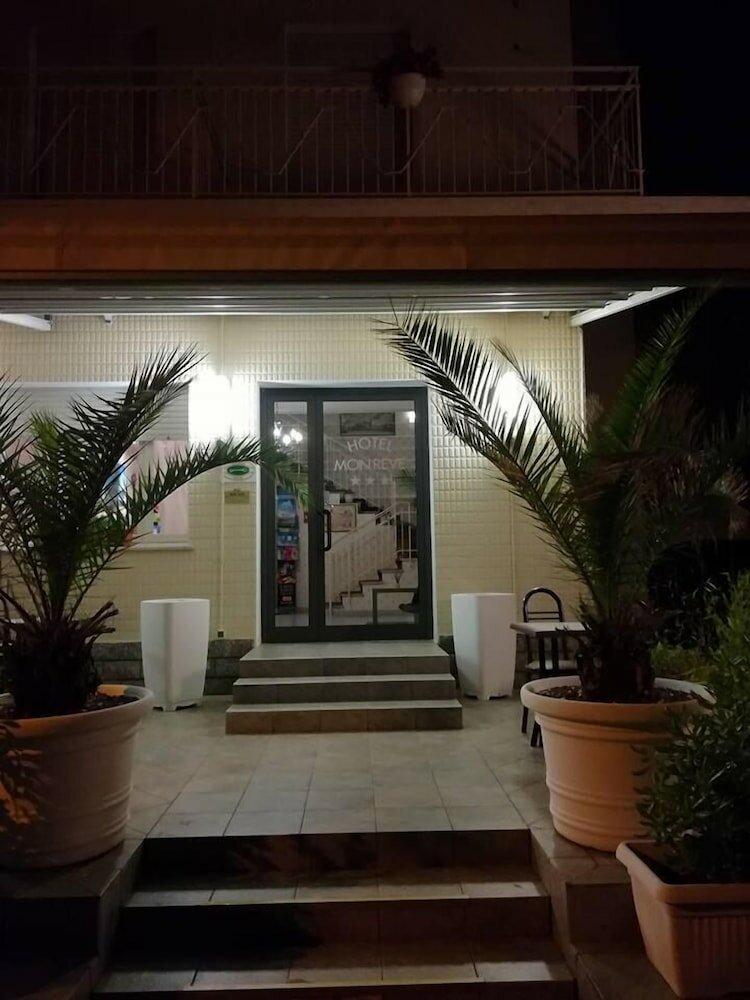 Фото Hotel Mon Reve