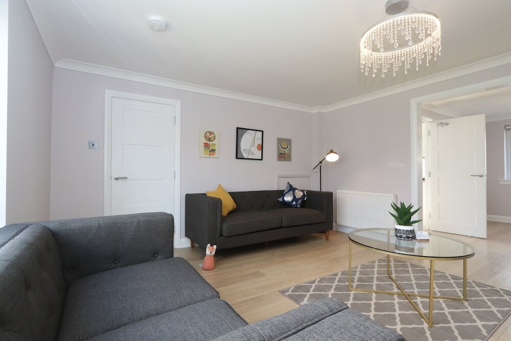 Фото Dunfermline Luxury 3 bedroom house