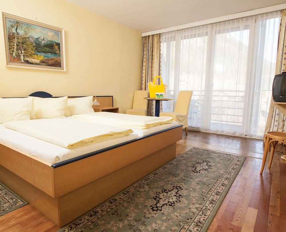 Фото Zur Post & Appartementhaus Kern