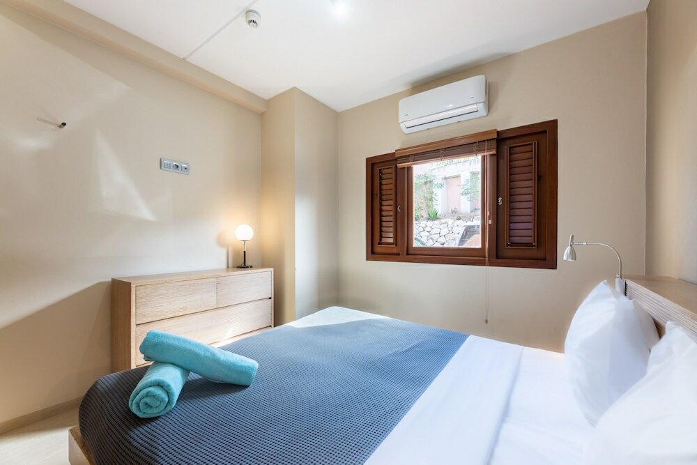 Фото La Maya Beach Spanish Water Luxury Apartment