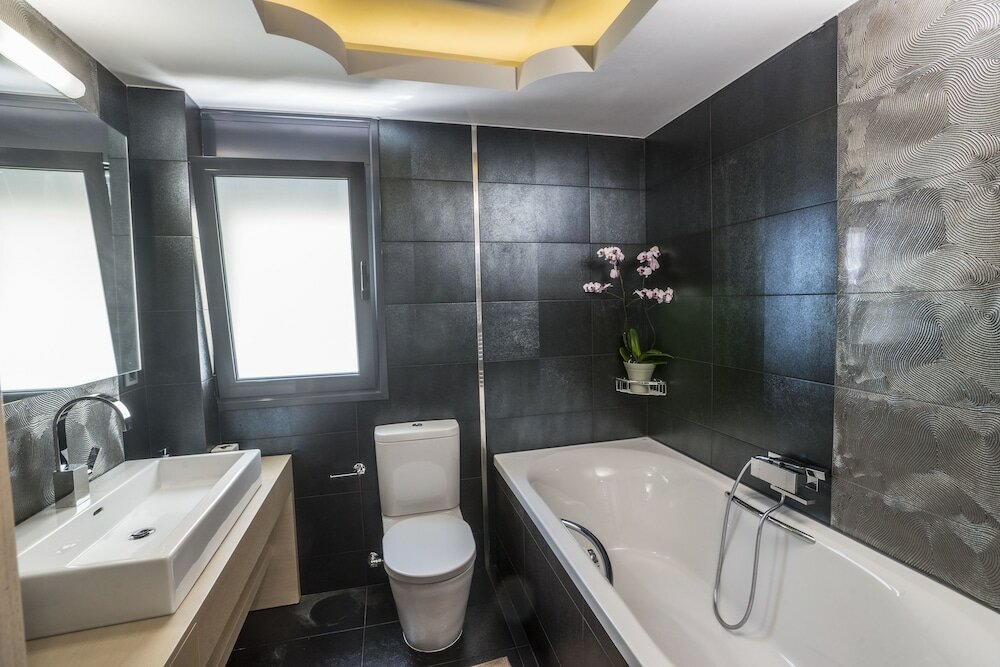 Фото The Hill House