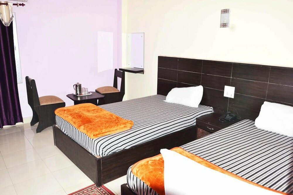 Фото Hotel Joshi