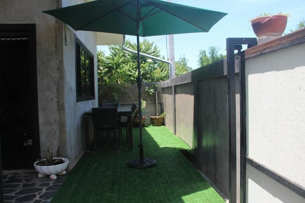 Фото The Beach House Bungalows