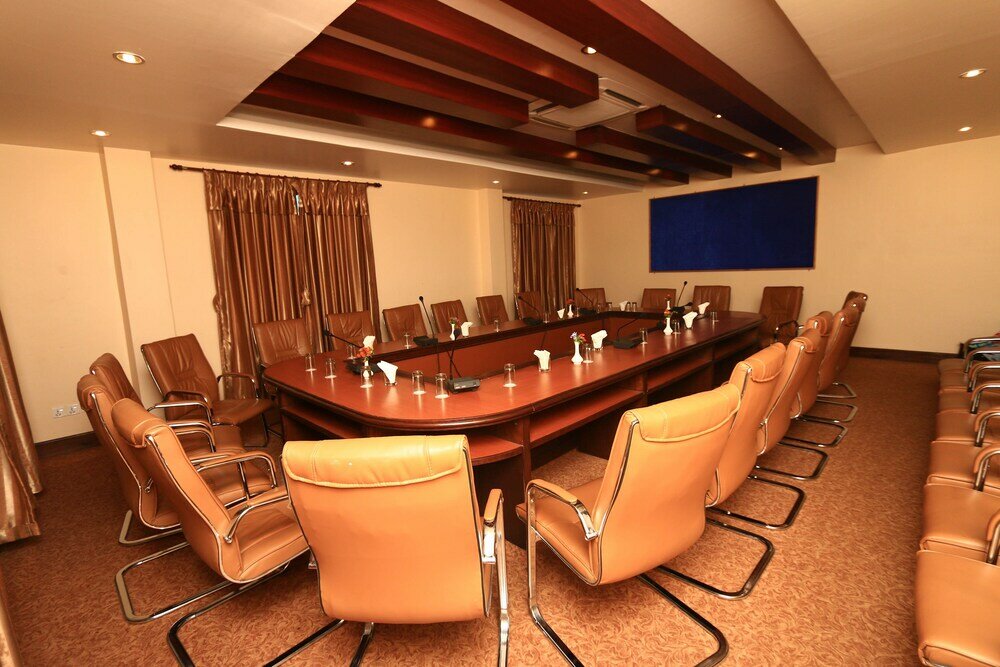 Фото Bharatpur Garden Resort