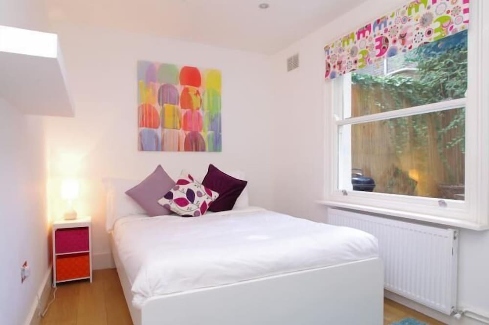 Фото The London Agent Kensington Comeragh