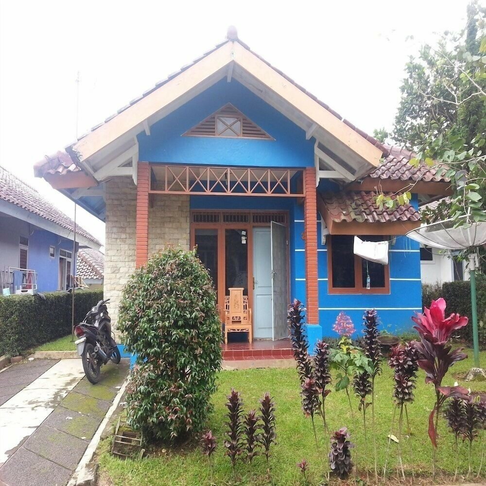 Фото Villa Kota Bunga Seruni