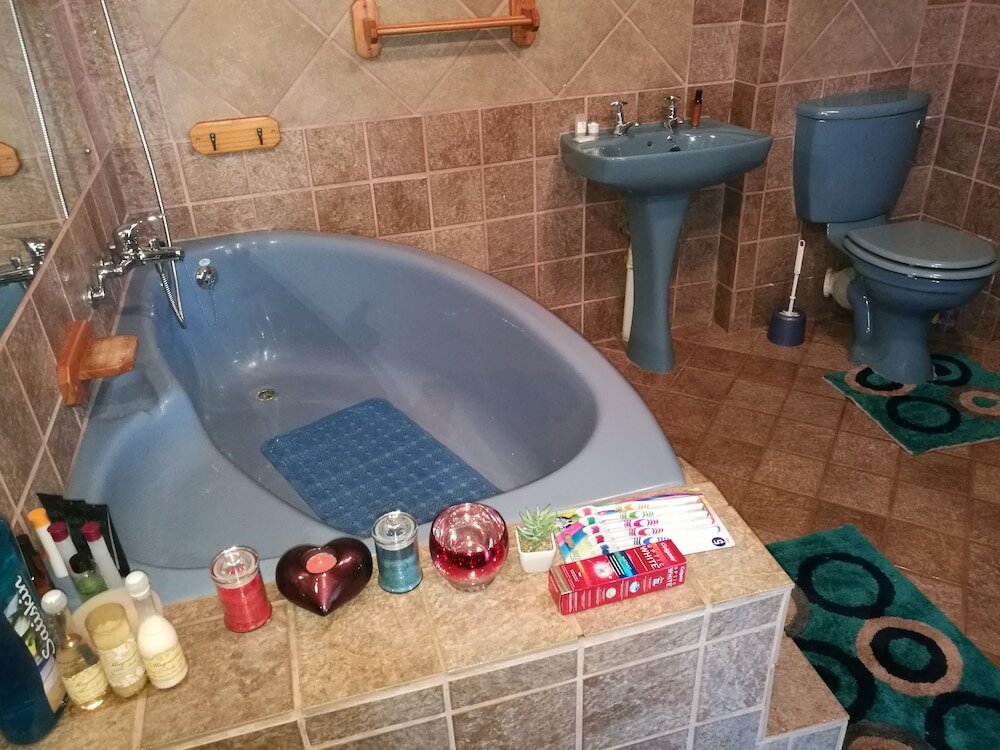 Фото Naisar Holiday Home & Cottage Primrose