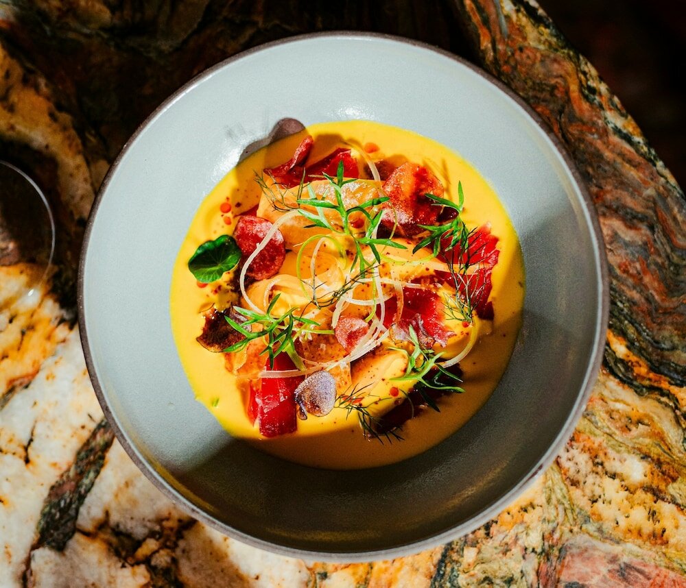 Фото Yours Truly Dc