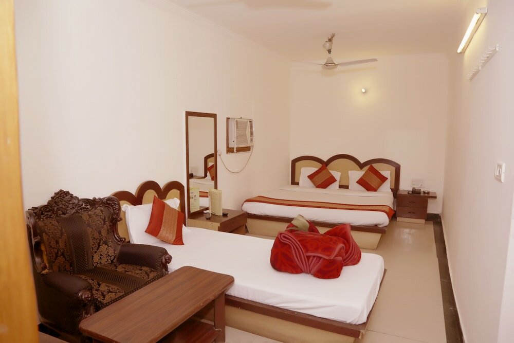 Фото Hotel Vishal