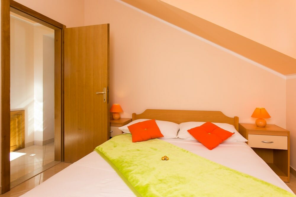 Фото Apartments Moretić