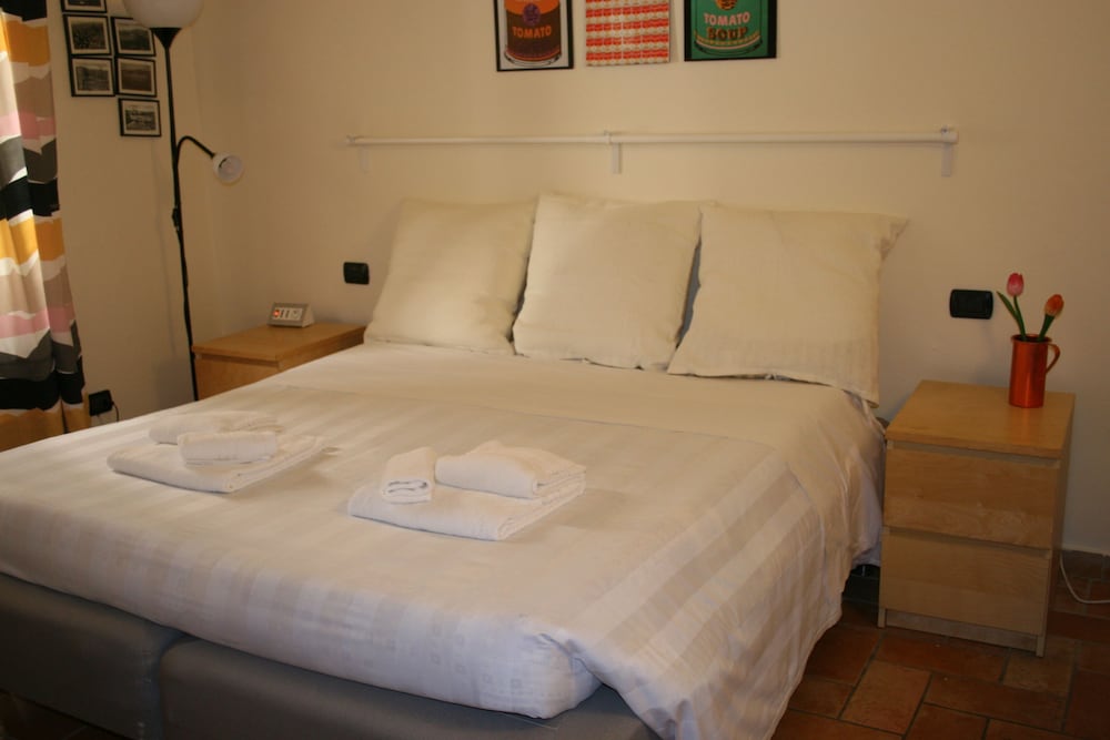 Фото La corte di San Giuseppe