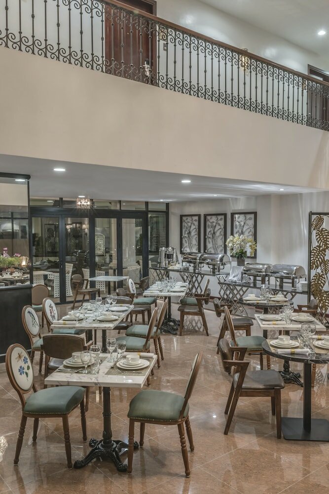 Фото Marcian Garden Hotel