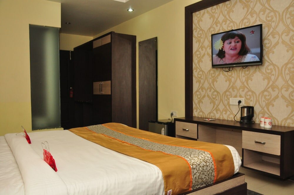 Фото Oyo 1673 Hotel Mm Yellowuds