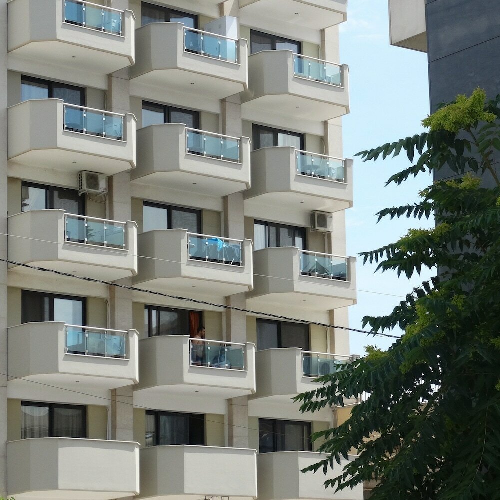 Фото Limani Comfort Rooms