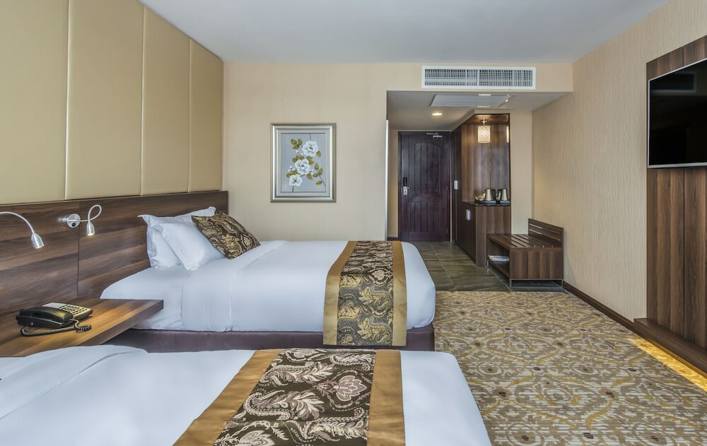 Фото Marcian Garden Hotel