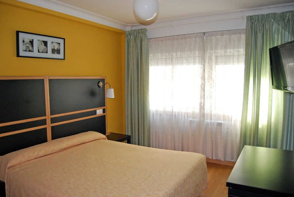 Фото Hostal Mara