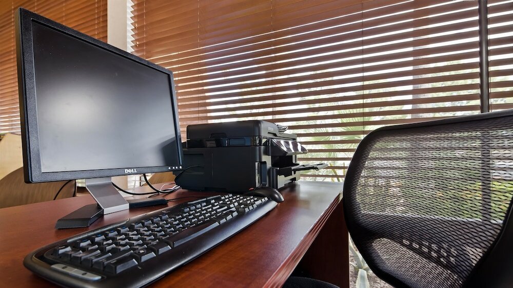 Фото Best Western Royal Sun Inn & Suites