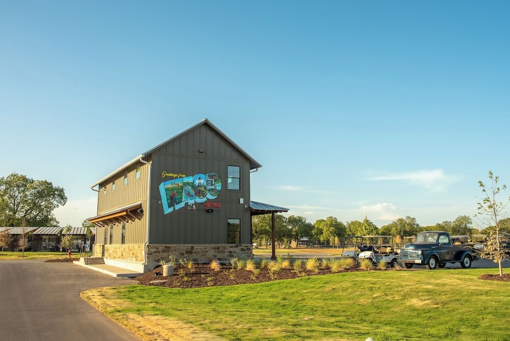 Фото Camp Fimfo Waco