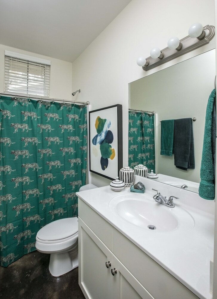 Фото The Louis Hotel