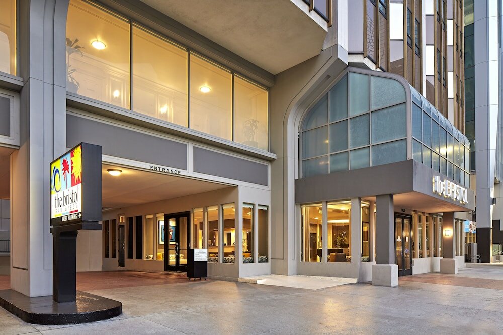 Фото The Bristol Hotel San Diego