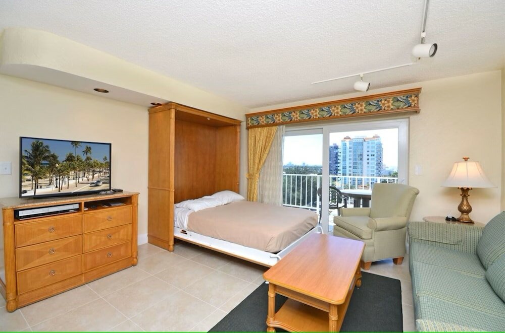 Фото Fort Lauderdale Beach Resort by Vacatia