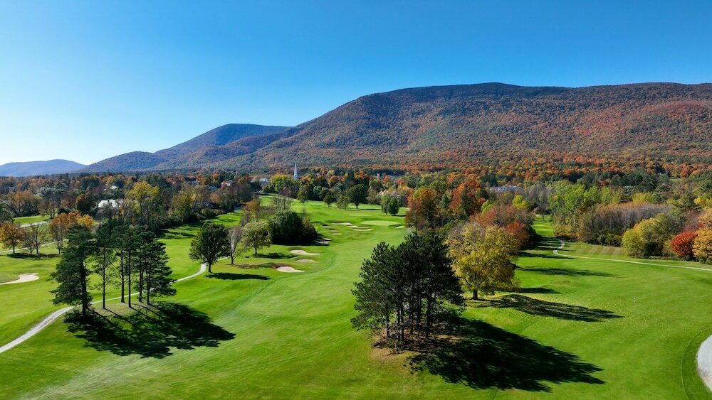 Фото Equinox Resort Residences