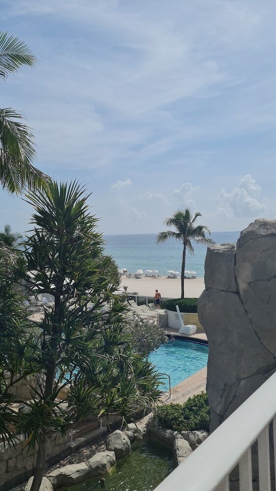 Фото Trump International Beach Resort Miami