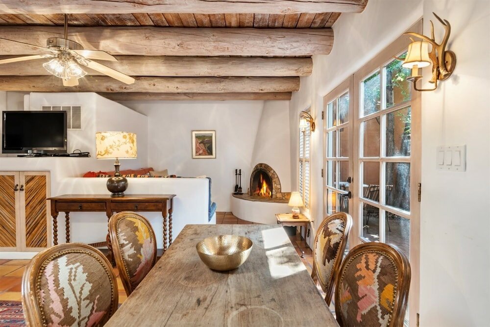 Фото Casa Siempre Mayo - Railyard Gem, Walk to Plaza