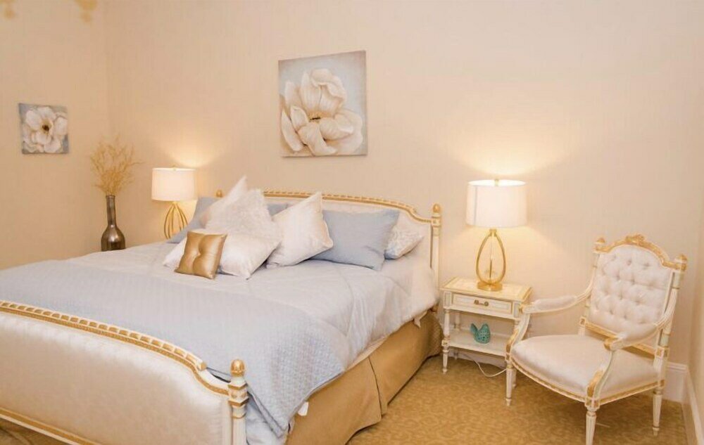 Фото River Rd. Mansion