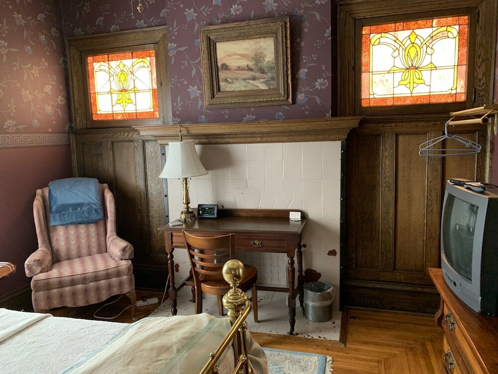 Фото Brass Pineapple Inn