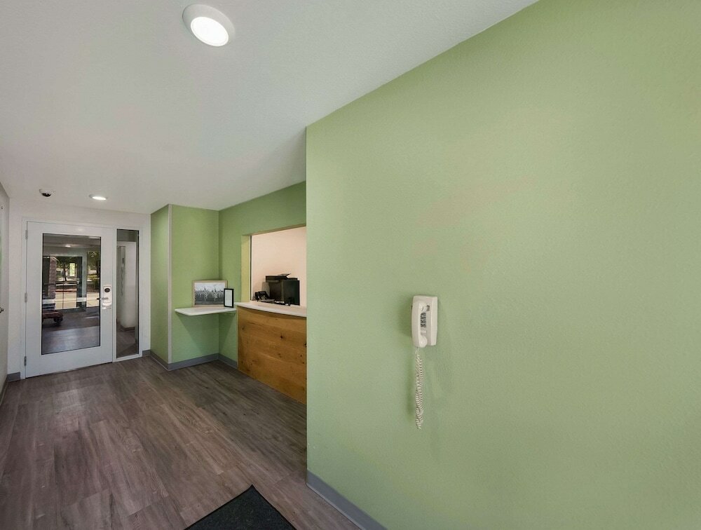 Фото WoodSpring Suites Fort Worth Trophy Club